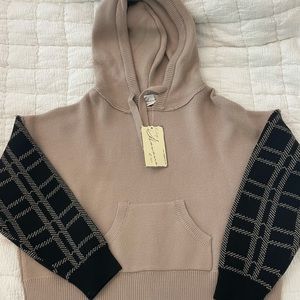 Women’s cropped hoodie